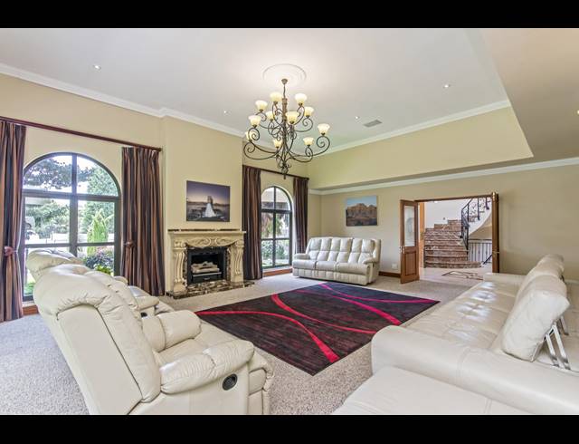5 BEDROOM HOUSE SOLD IN BRYANSTON